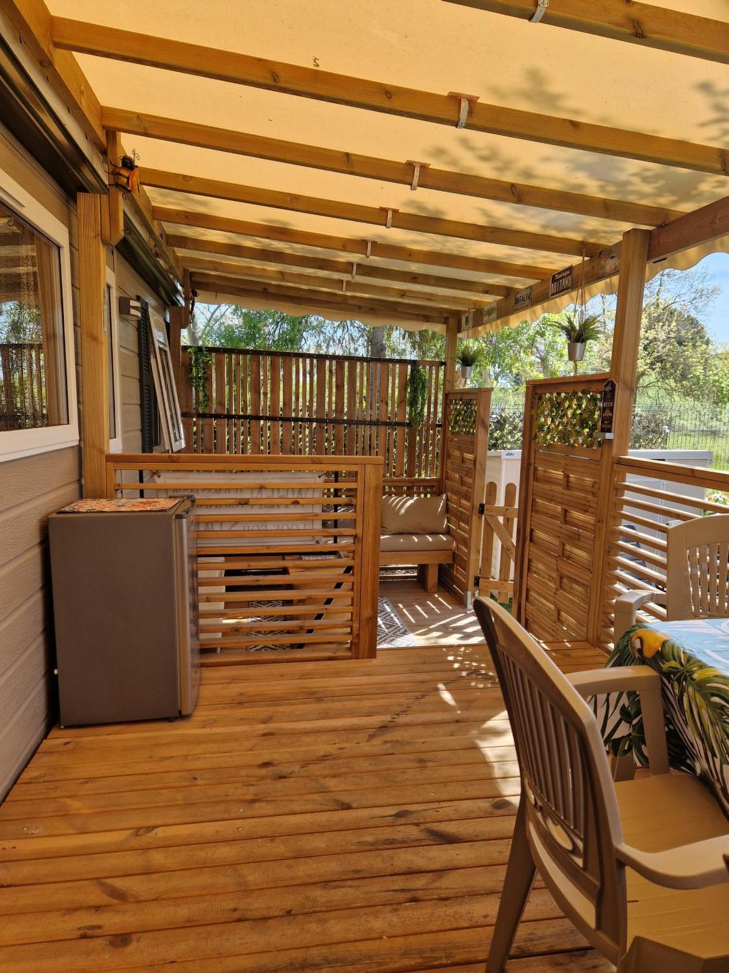 Camping La Carabasse Vias-Plage-T4 Climatise,Tout Confort, Emplacement Calme ! Bagian luar foto