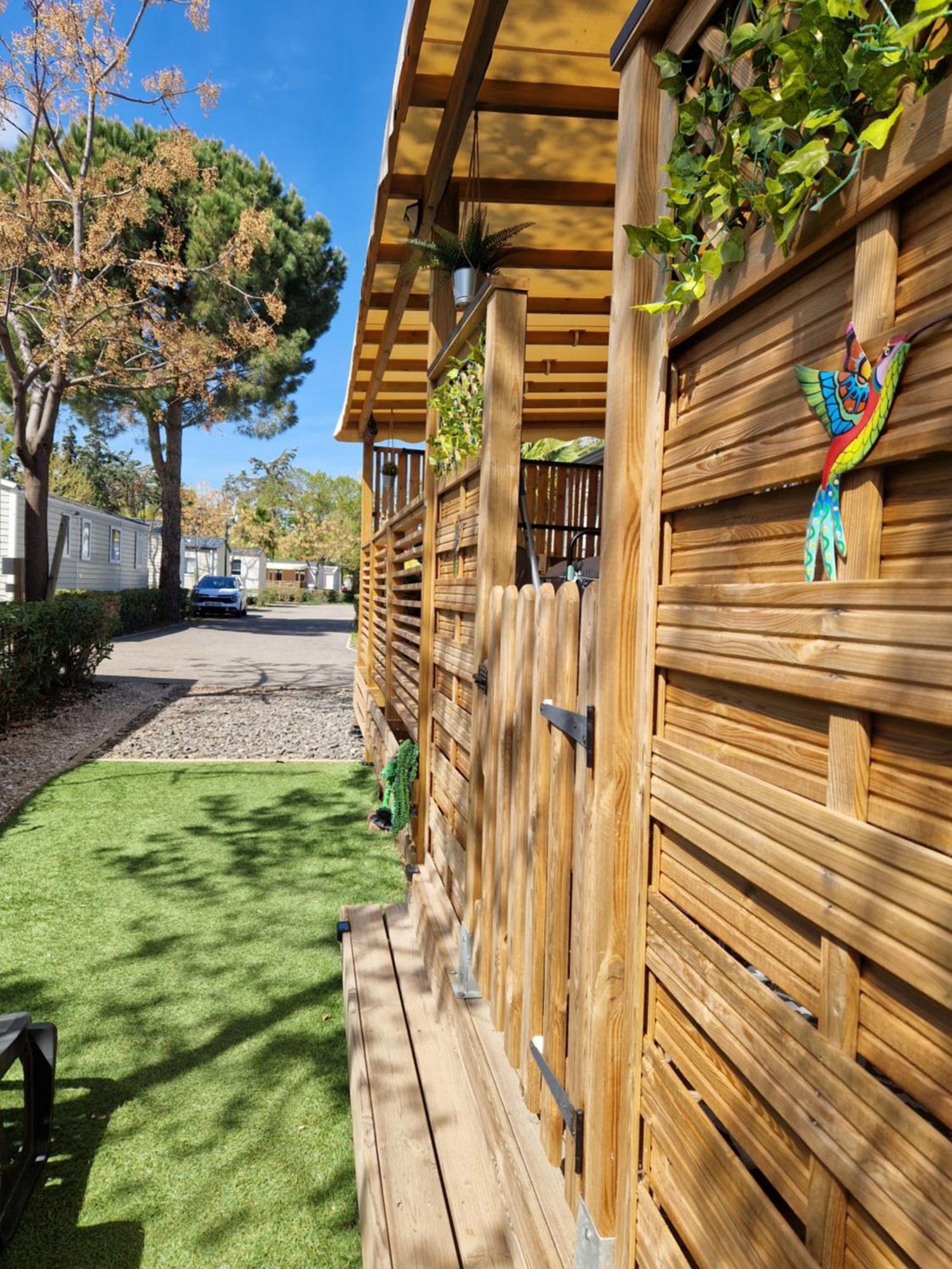 Camping La Carabasse Vias-Plage-T4 Climatise,Tout Confort, Emplacement Calme ! Bagian luar foto