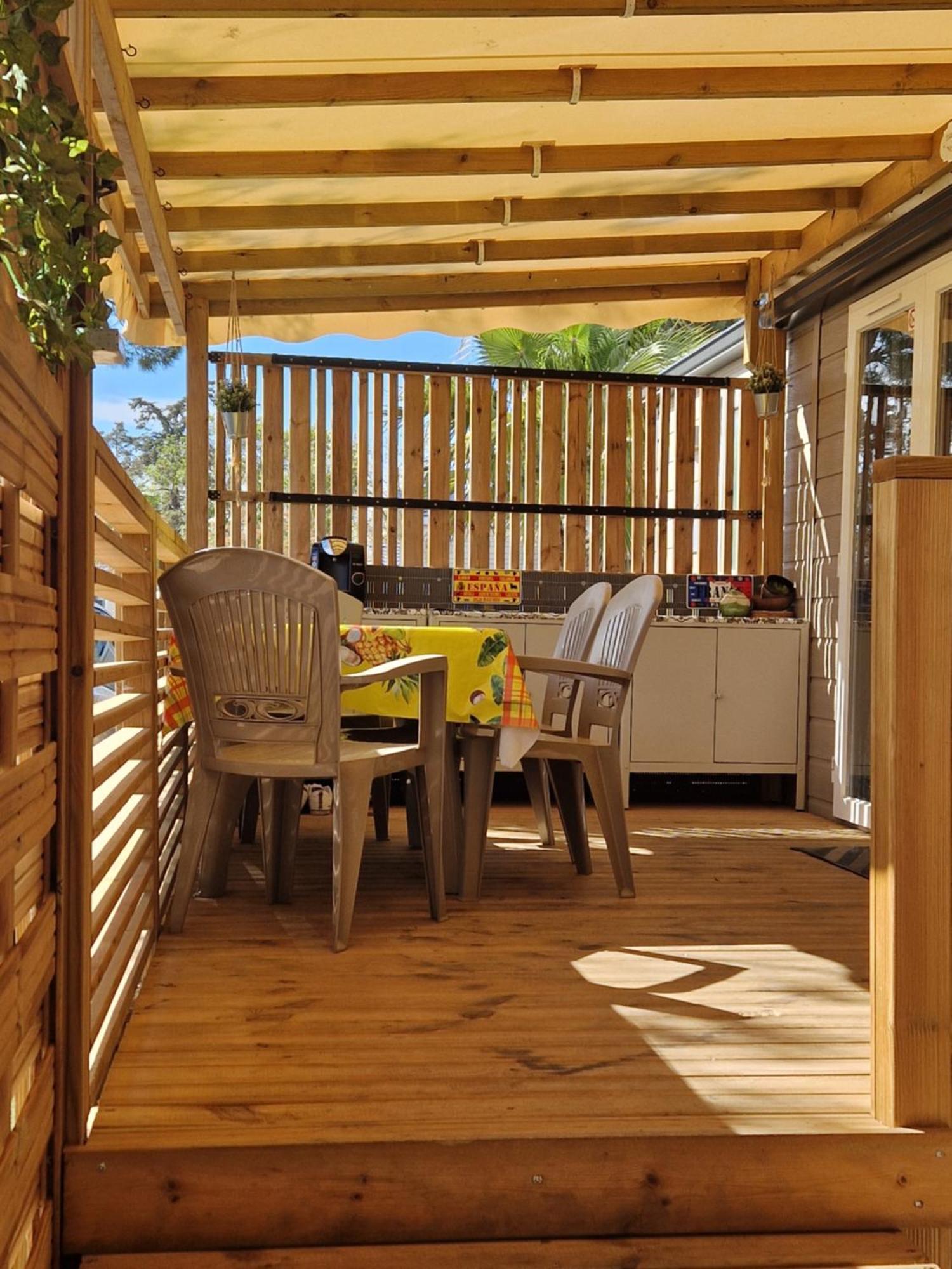 Camping La Carabasse Vias-Plage-T4 Climatise,Tout Confort, Emplacement Calme ! Bagian luar foto